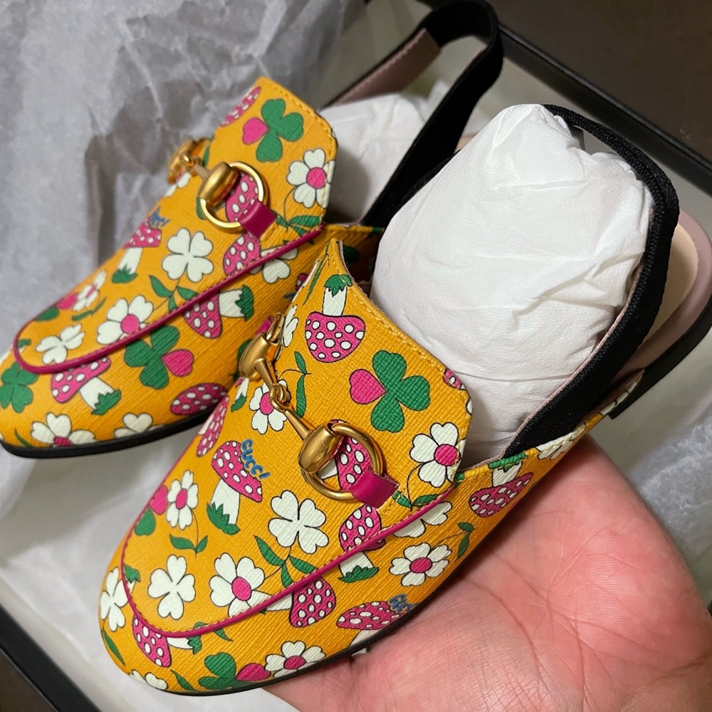 Gucci little girls Princeton slippers